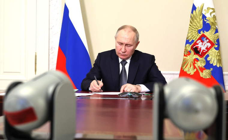 Российская система образования развивается в соответствии с национальными суверенными целями.